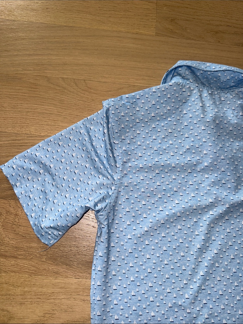 Vineyard Vines Boys Pale Blue Patterned Short-Sleeve Polo size YM - Picture 8 of 10